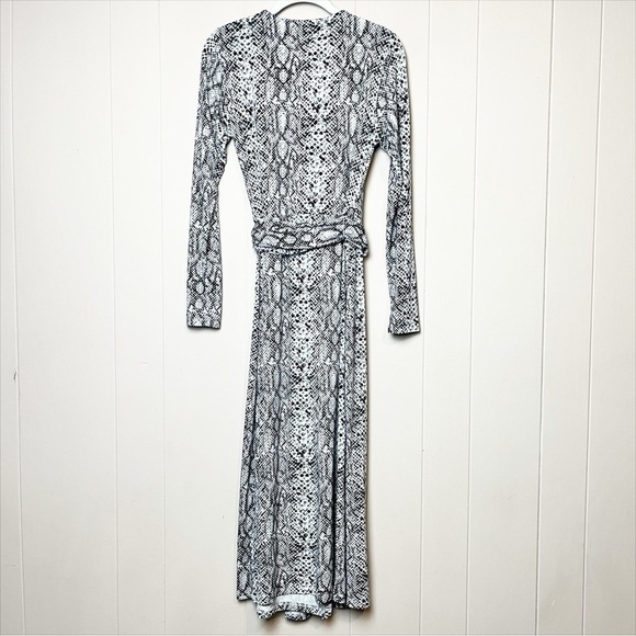 Good American Runaround Wrap Dress 2 Medium midi reptile snake neutral stretch - Picture 6 of 11